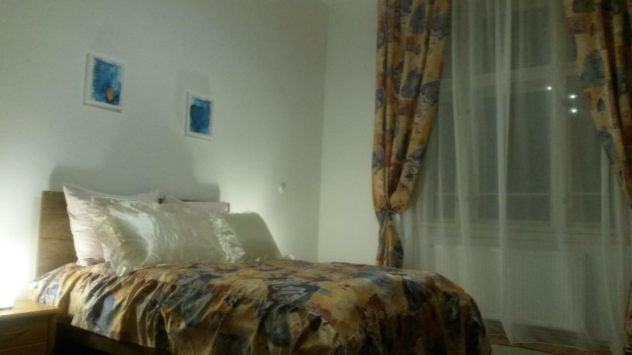 Lana Lo Apartments Карлови Вари Екстериор снимка
