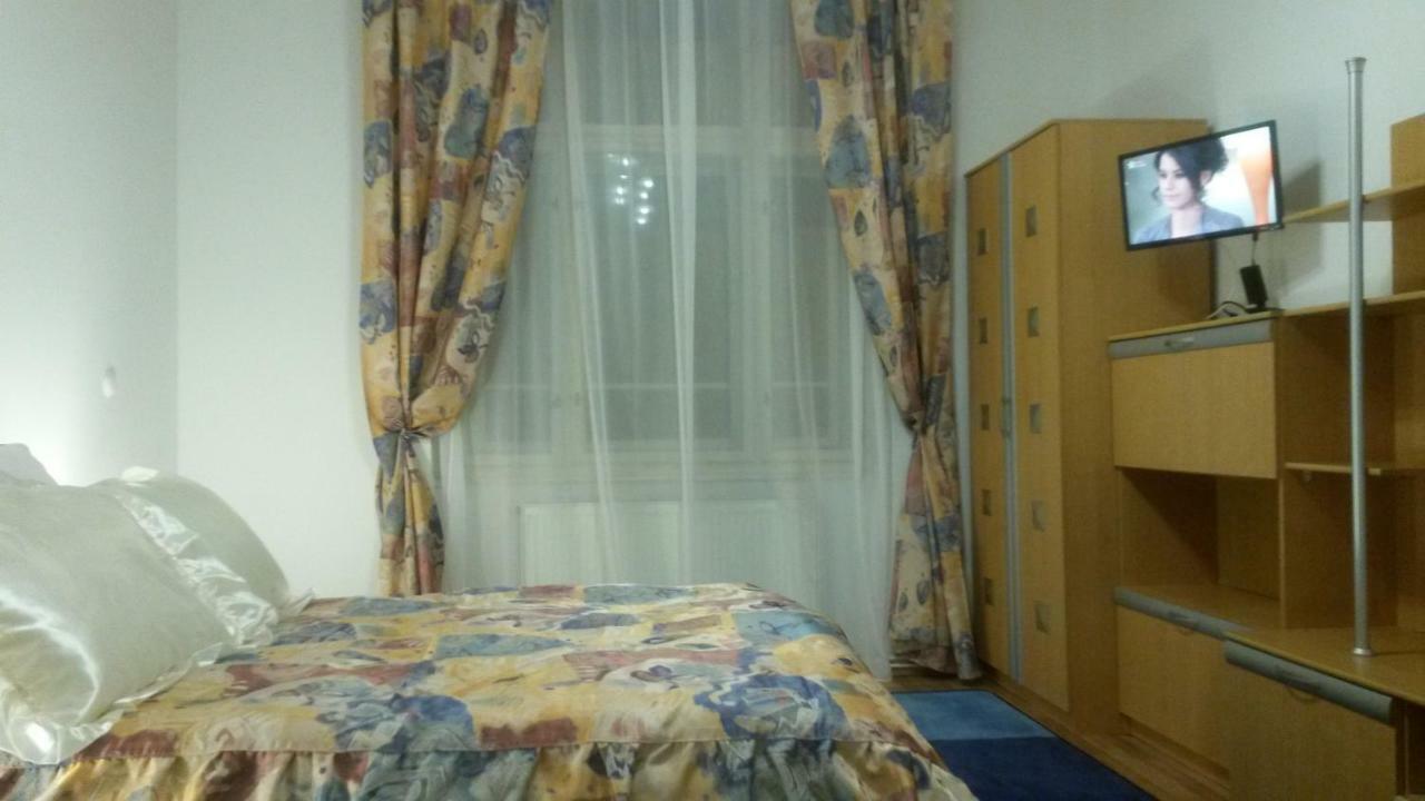 Lana Lo Apartments Карлови Вари Екстериор снимка